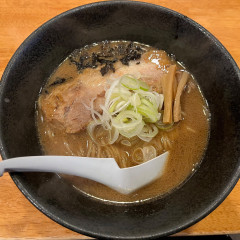 ラーメン月輪の写真