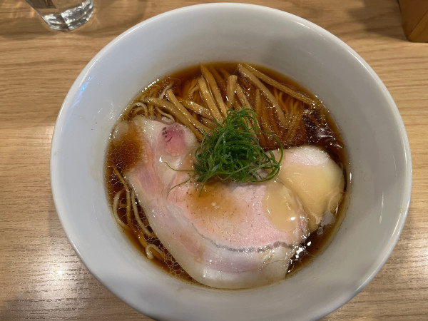 「醤油らーめん」@らーめんMAIKAGURAの写真