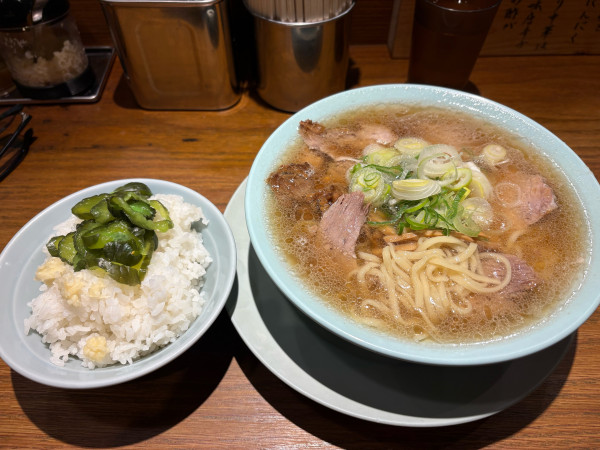 「中華そば900円、めし150円」@えっちゃんラーメン。の写真