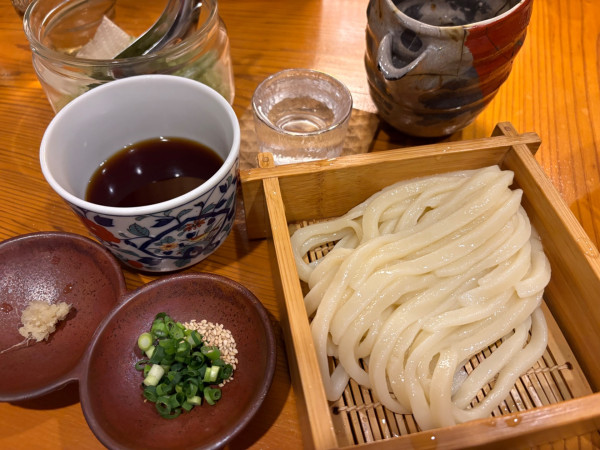 「ざるうどん900円+他いろいろ」@うどんスナック松ト麦の写真