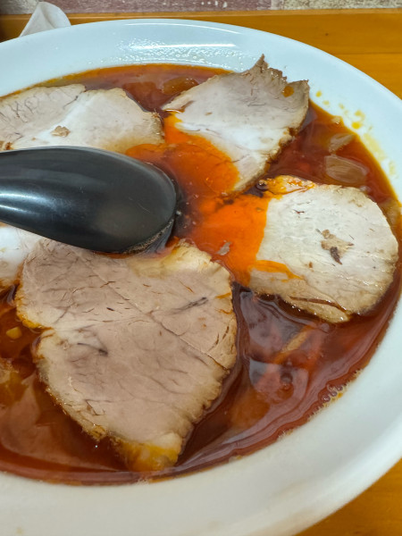 「タンタンチャーシューメン1150円辛さ控えめ+半ライス50円」@はらだの写真