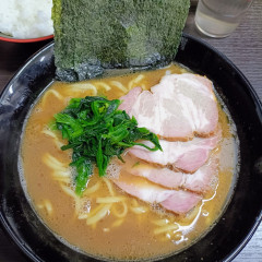 横濱家系ラーメン 勝鬨家の画像