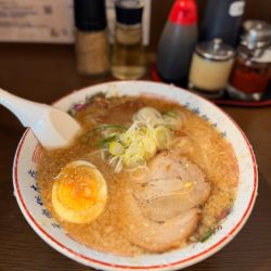 元らーめん（脂多め￥840）