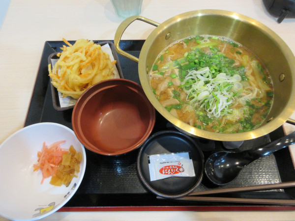 「もつ鍋らーめん（８８０円）＋野菜かき揚げ天１５０円」@ゆで太郎 荒川沖店の写真