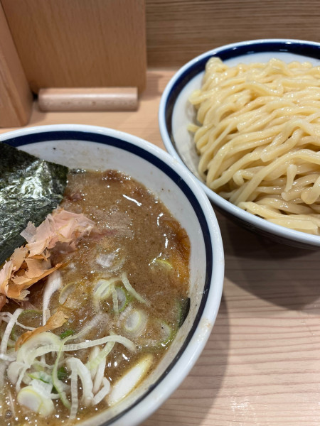 「濃厚魚介つけ麺 大盛」@玉 渋谷メトロプラザ店の写真