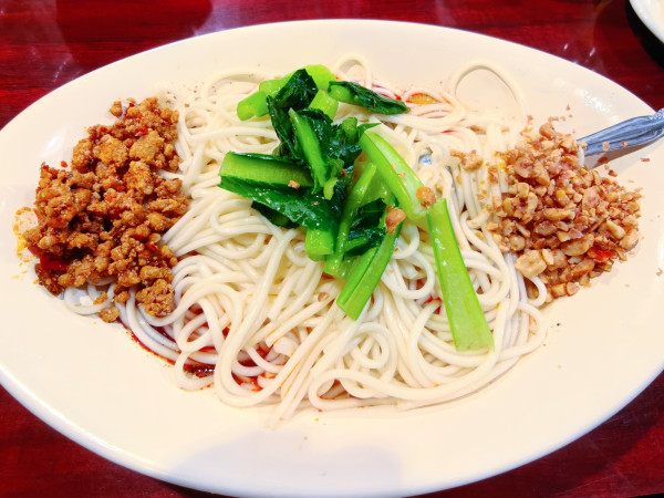 「汁なし担々麺」@中国家庭料理 楊 池袋店の写真