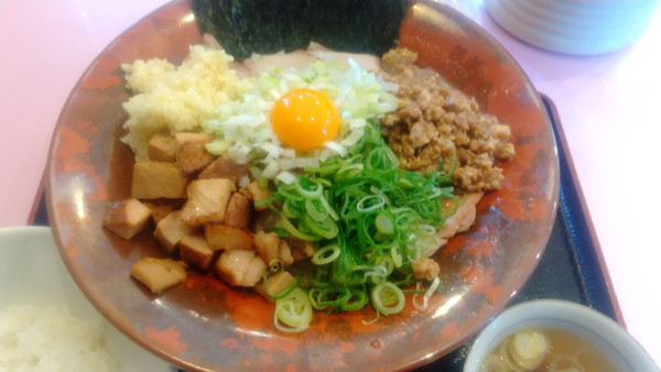 「肉まぜ」@らぁーめん 滿帆家の写真