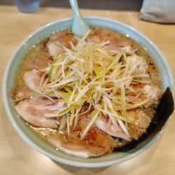 背油醤油ネギチャーシューメン(大盛)(1,250+200円)