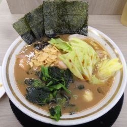 ラーメン900円硬濃