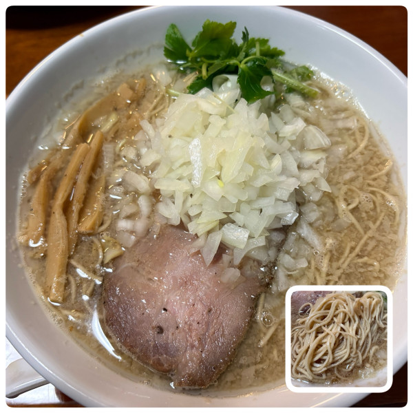 「背脂煮干そば850円　大盛150円」@寛～くつろぎ～の写真