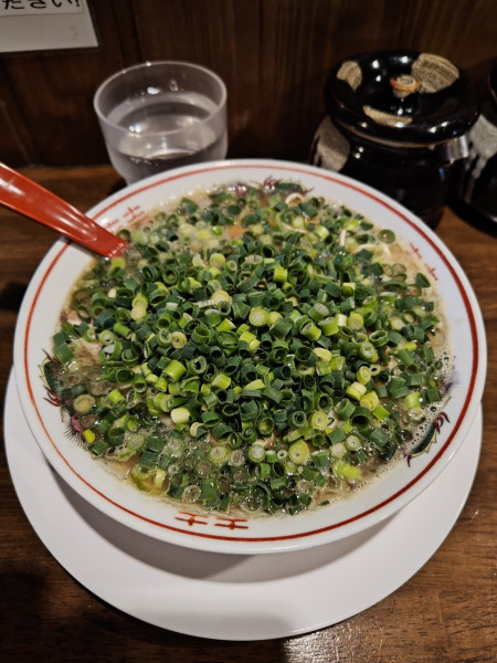 「豚骨ラーメン(ﾊﾞﾘｶﾀ)+ﾁｬｰｼｭｰ+ﾈｷﾞ+替玉2回  ｷ」@ラーメン池田の写真