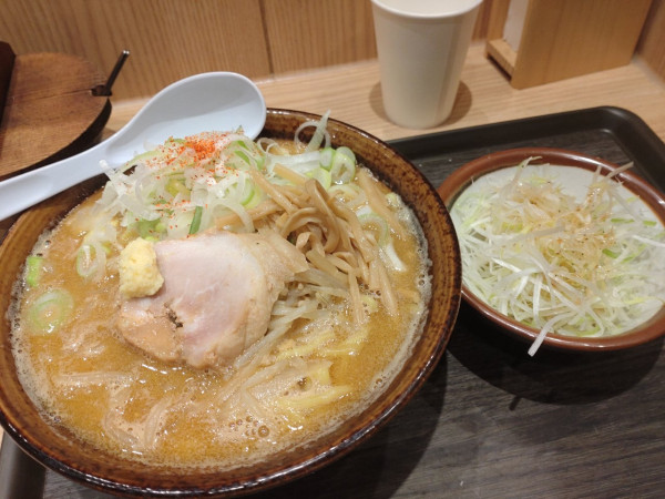 「味噌ラーメン大＋白髪ネギ」@舎鈴 カインズスーパーセンター上里本庄の写真