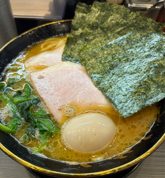 「裏武蔵家ラーメン(中) ポテサラチャーシュー丼」@横浜ラーメン 裏武蔵家 西千葉本店の写真