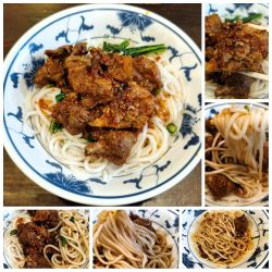 辣鶏干拌米粉　¥1300