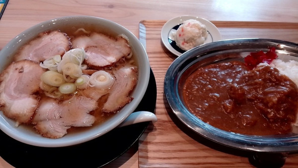 「中華　ボンカレー」@中延酒場 凡暮の写真