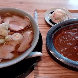 中華　ボンカレー