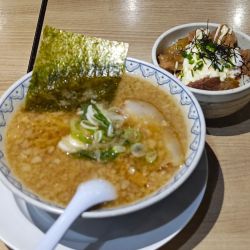 ばんから+角煮丼