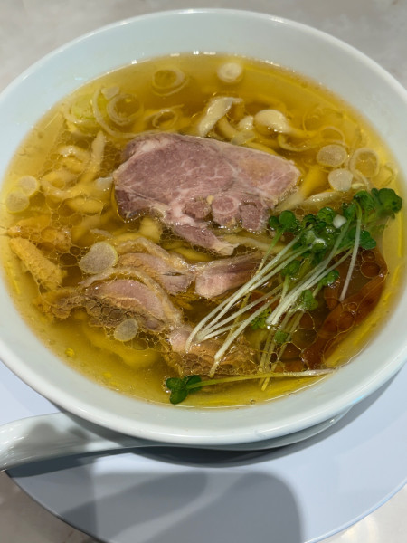 「手揉み親鶏中華そば(塩)」@手打 親鶏中華そば 綾川 練馬三原台店の写真