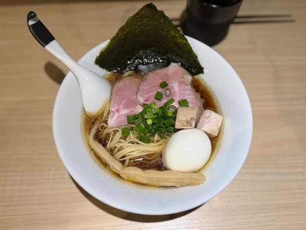 「味玉醤油ラーメン 900円」@麺屋 和章の写真