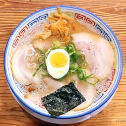 分校チャーシューメン 大（＋替えワンタン）