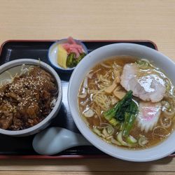 ミニカルビ丼セット　1200円