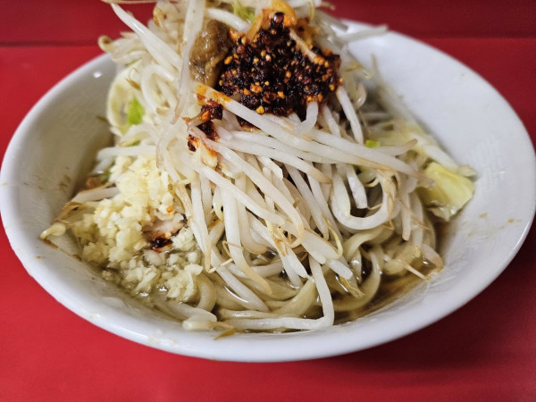 「ラーメン（小）」@ラーメン二郎 千住大橋駅前店の写真
