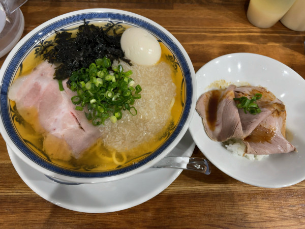 「ズワイガニ餡掛けラーメン」@無冠 阿佐ヶ谷の写真