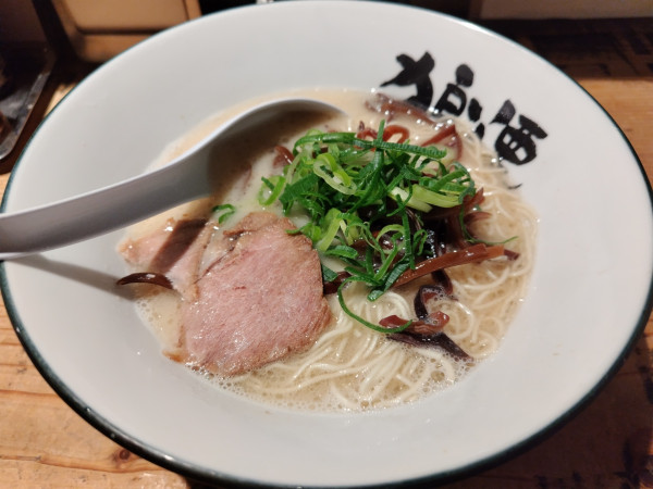 「らーめん　※バリカタ」@狼煙 松本駅前店の写真