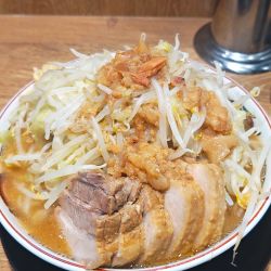 小ぶたラーメン（全マシ）