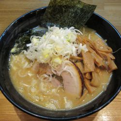 白味噌ラーメン（900円）