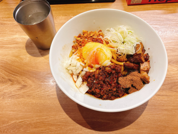 「まぜそば」@自家製麺 つきよみ 上新庄店の写真