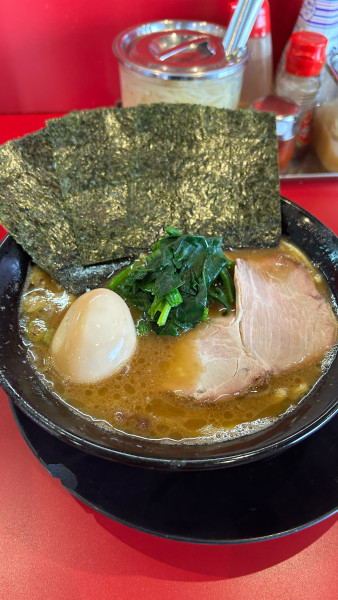 「ラーメン（950円）」@家系ラーメン たつ家の写真