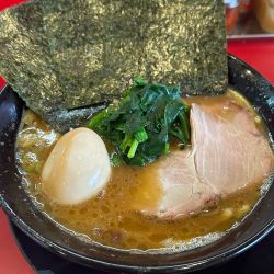 ラーメン（950円）