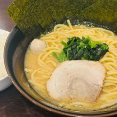 横浜家系ラーメン 赤家 住吉店の画像