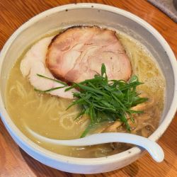 鶏チャーシュー麺