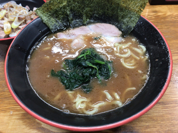 「ラーメン(ふつう)+トッピングC 1050円」@麺家 紫極の写真