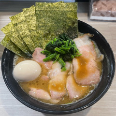 横浜家系ラーメン こうの画像