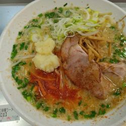 こってり味噌ラーメン７００円太麵変更