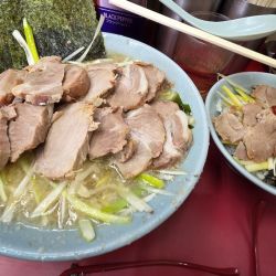 塩ネギダブルチャーシュー麺1300円+小ネギチャーシュー丼400