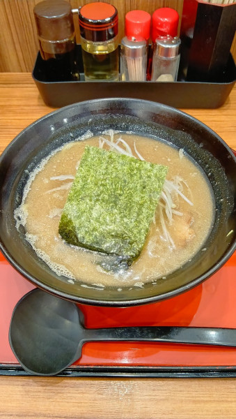 「煮干しだし中華そば」@中華そば くりの木 大宮ステラタウン店の写真