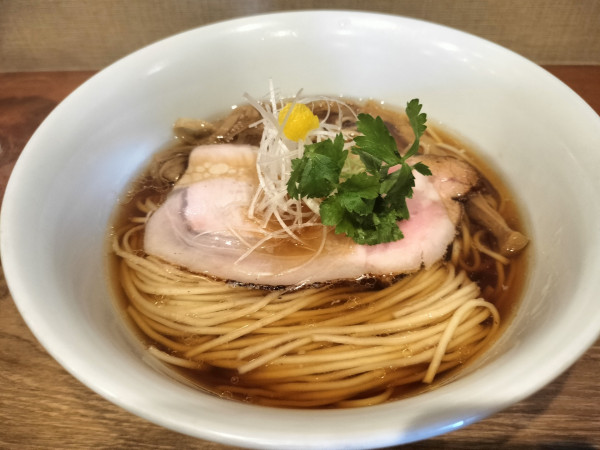 「芳酵醤油らぁ麺」@想〜SOU〜の写真