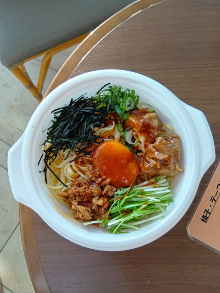 「台湾風まぜそば」@レフィーユ ブティック 県庁店の写真