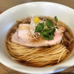 芳酵醤油らぁ麺