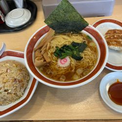 中華そば、炒飯、餃子セット1450円