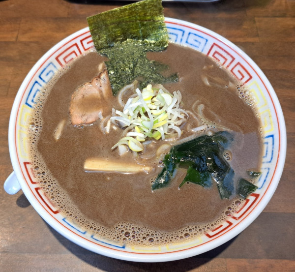 「濃くにぼ中華950円」@中華そば まる井の写真