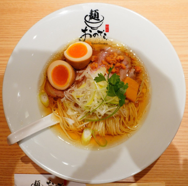 「塩ラーメン+味玉」@麺 銀座おのでら 東銀座店の写真
