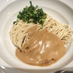 牡蠣バターの和え玉(三陸産牡蠣)500円