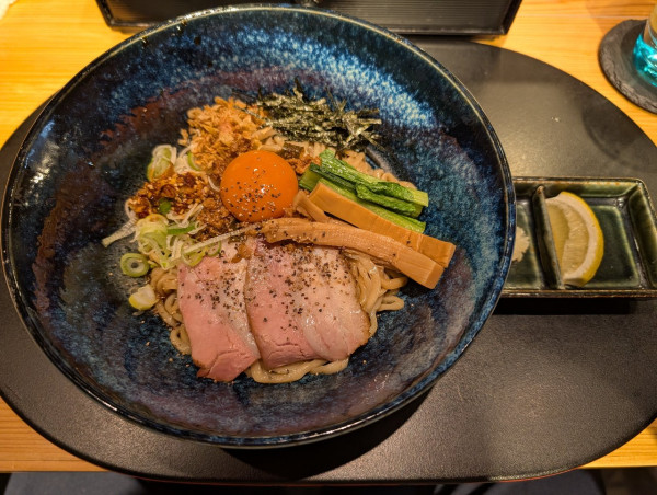 「まぜそば1100円」@鴨中華そば 楓の写真