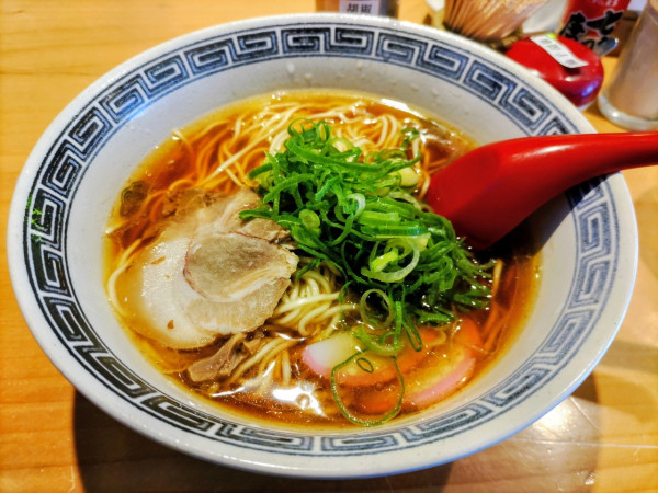 「地鶏中華そば 390円」@めん基地の写真