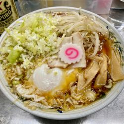 サッポロ赤星２本＋もやしピーマン竹の子皿→ラーメン半熟卵細葱